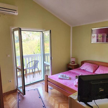 Lorena Rooms 리산 외부 사진